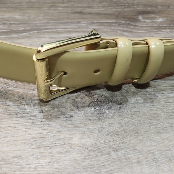 J. Crew Cream Italian Leather Gold Trim Belt Size Xlarge - Picture 4 of 5